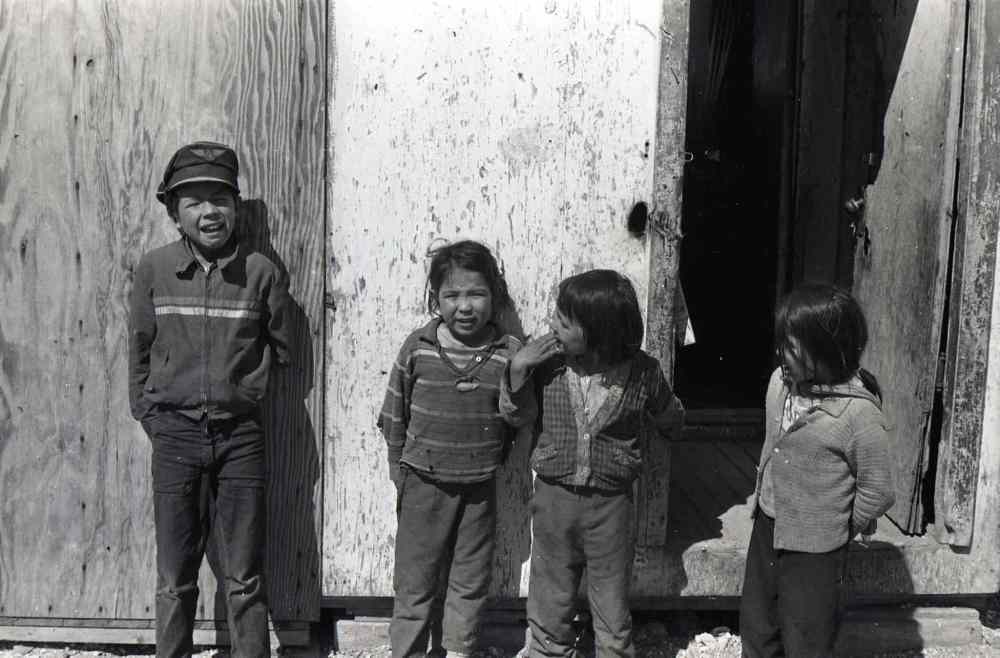 WILLIAM KOOLAGE PHOTO
Sayisi Dene in Churchill Camp 10, 1966