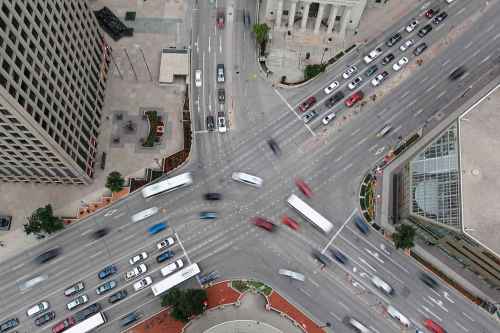 JOHN WOODS / The canadian Press
Pedestrians and traffic don't mix at Winnipeg's major and historic intersection of Portage and Main, and pedestrians cross the street by using an underground concourse. Winnipeggers are considering opening the intersection to pedestrians by voting in a plebiscite included on today's election ballot.