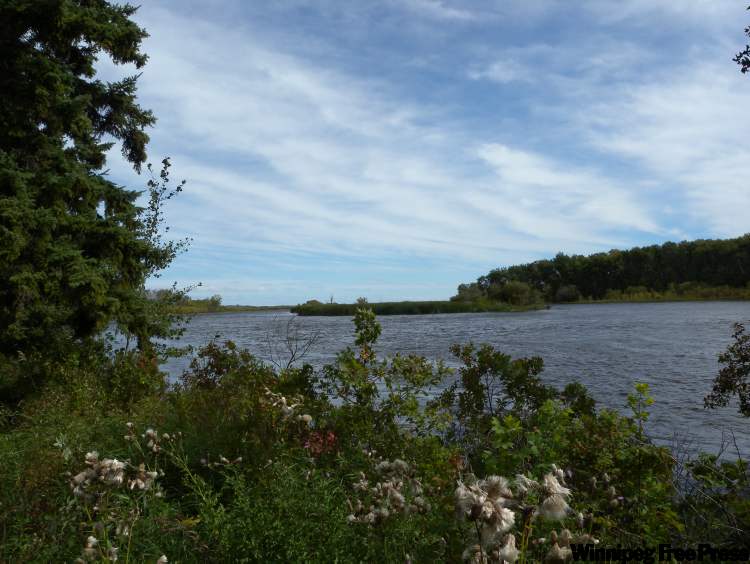 Neil Babaluk for the Winnipeg Free Press
Red Deer River Provincial Park is a day-use park, south of Overflowing River on Highway 10, where that river enters Lake Winnipegosis.