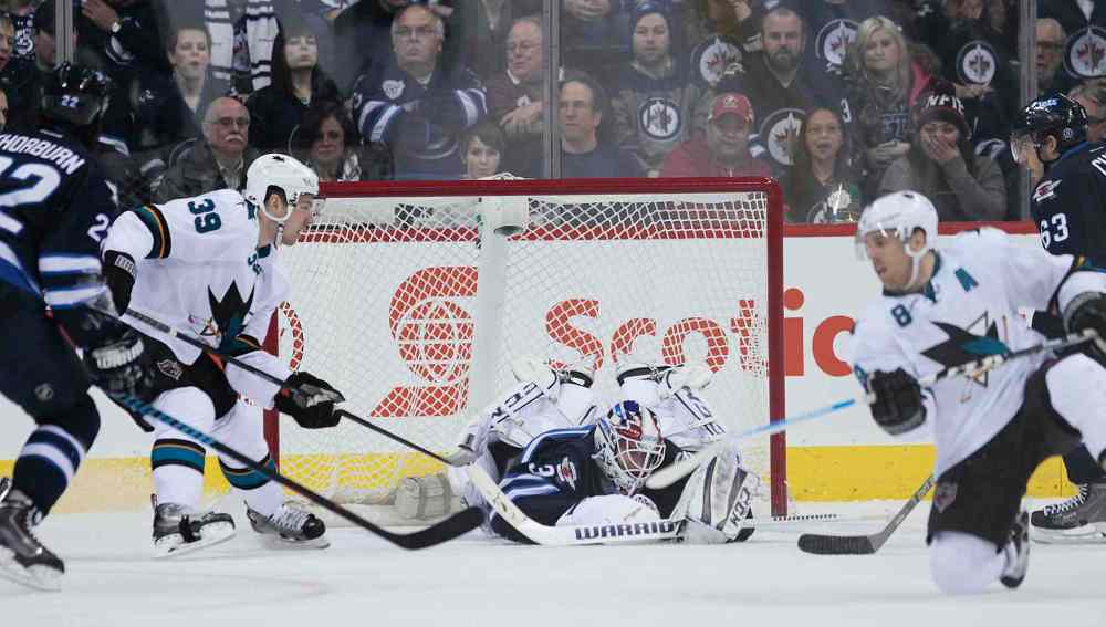 JOHN WOODS / FREE PRESS files
Michael Hutchinson's save percentage is third-best in the NHL among those considered regulars.