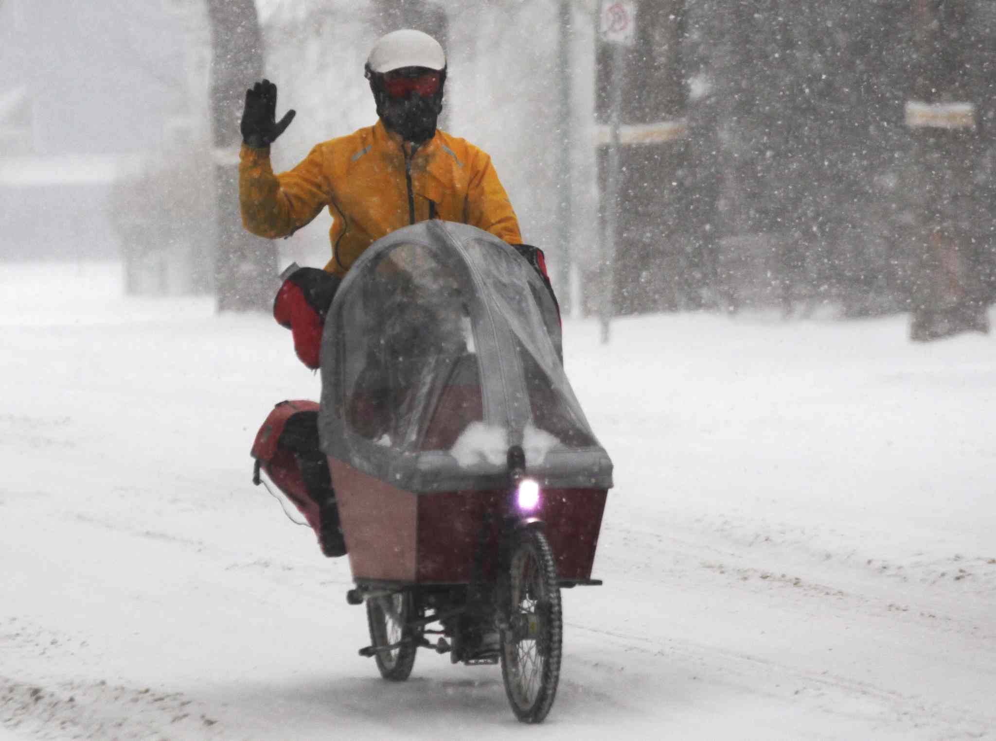 Plows to hit Winnipeg streets overnight Winnipeg Free Press