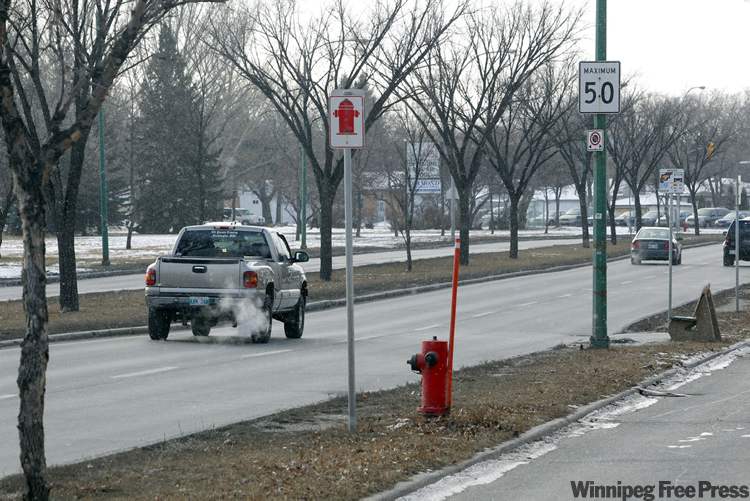Boris Minkevich / Winnipeg Free Press
Looking westbound, Grant Avenue near Nathaniel Street.