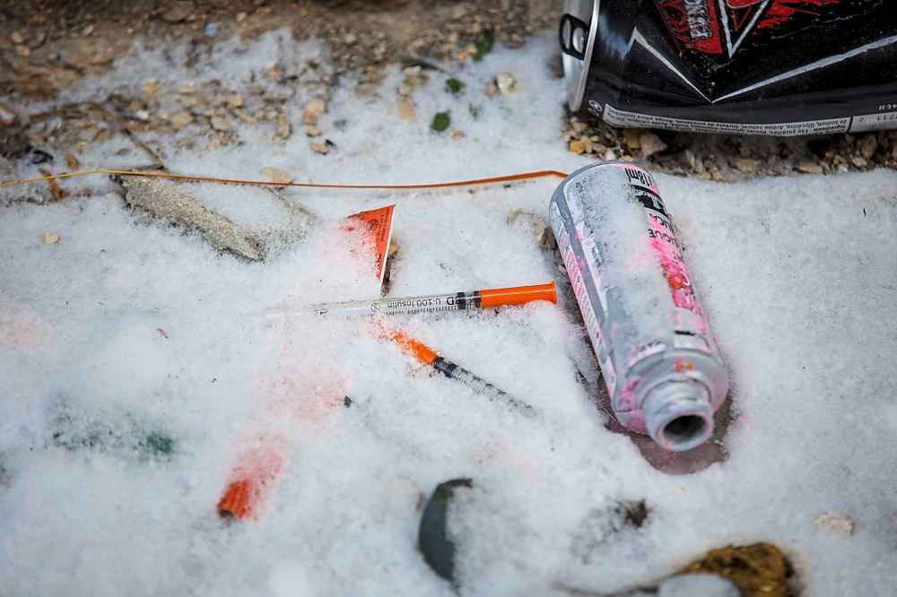 The Manitoba branch of the Canadian Centre for Policy Alternatives released its 15th State of the Inner City report Wednesday, and is calling on policy-makers to consider the roots of substance abuse in addressing methamphetamine use and addiction. (Mike Deal / Free Press files)