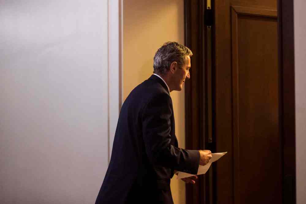 Premier Brian Pallister announced on April 29 that some previously shuttered businesses would be allowed to re-open on May 4. (Mikaela MacKenzie / Winnipeg Free Press files)