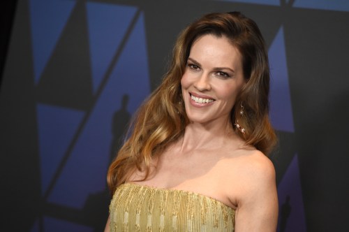 CP
Hilary Swank will play a struggling hairdresser who turns her life around when she meets a widower whose daughter needs a liver transplant in the movie Ordinary Angels being shot in Winnipeg. (Jordan Strauss / Invision files)