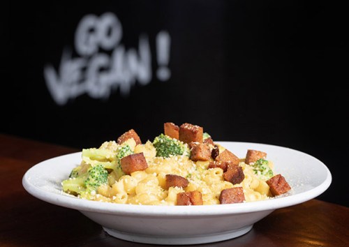 Photos by Darcy Finley
Mac & Cheeze from Roughage Eatery