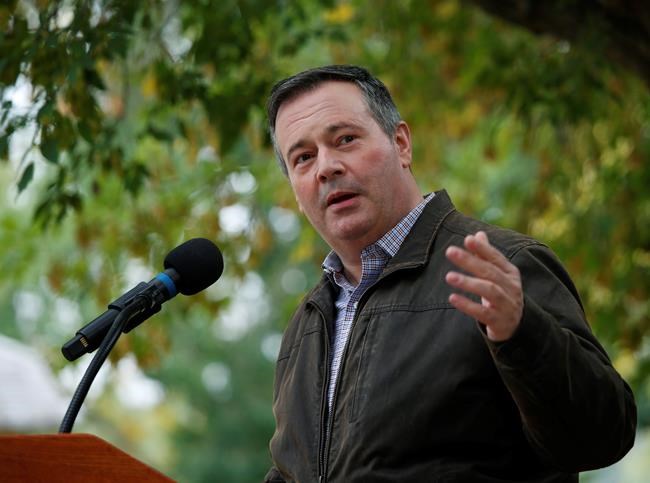Alberta Premier Jason Kenney attends a news conference in Calgary on Tuesday, Sept. 15, 2020. THE CANADIAN PRESS/Todd Korol