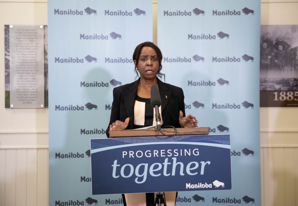 The province is offering incentives to help recruit nurses, says Health Minister Audrey Gordon. (Jessica Lee / Winnipeg Free Press)