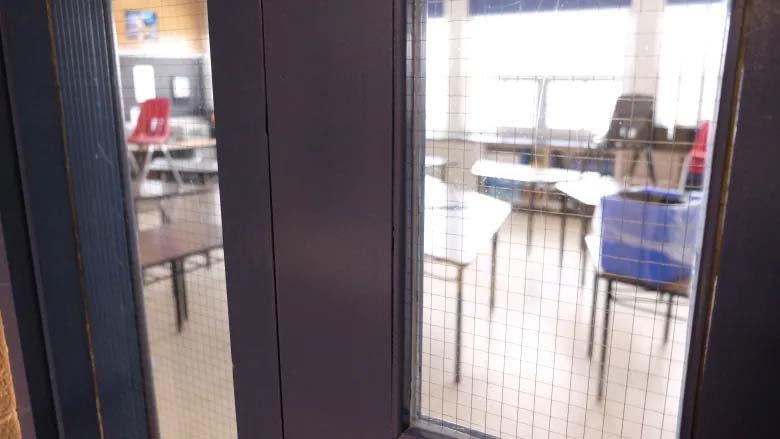 Holly Caruk / CBC
The vast majority of Manitoba students are performing at or above expectations in mathematics, but the proportion who are falling behind is greater in Manitoba than other Canadian provinces. (Holly Caruk / CBC)