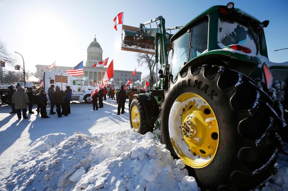 CP
In its request for support, the convoy organizers wrote that the freedom of religious groups to gather is a fundamental right. (John Woods / The Canadian Press files)