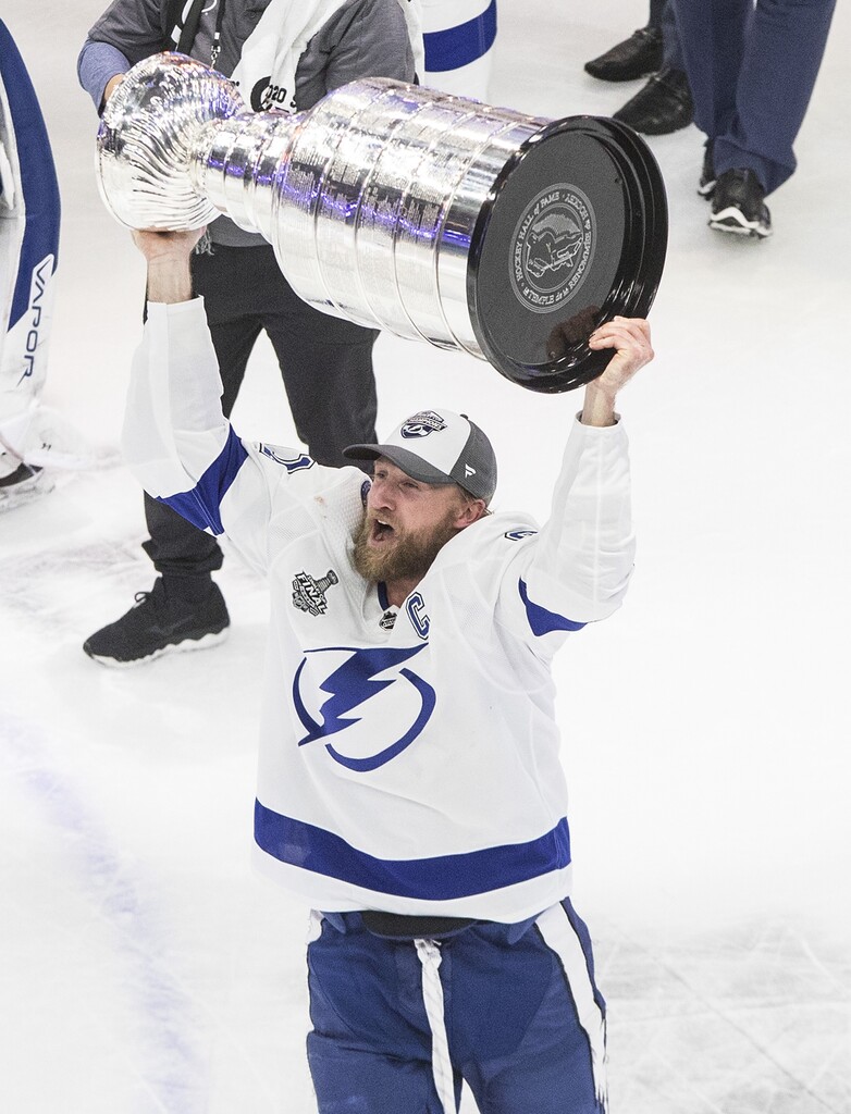 Tampa Bay Lightning's Steven Stamkos hoists the Stanley Cup after defeating the Dallas Stars in Edmonton on Monday. THE CANADIAN PRESS/Jason Franson