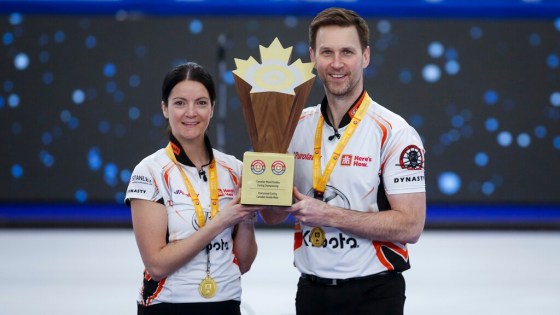 CPKerri Einarson and Brad Gushue after winning the Canadian mixed doubles curling championship on Thursday night. (Jeff McIntosh / The Canadian Press)