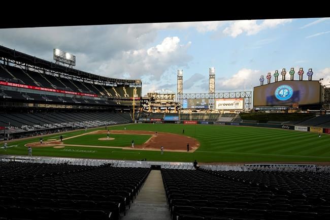 The Kansas City Royals play against the Chicago White Sox during the second inning of a baseball game in Chicago, Friday, Aug. 28, 2020. (AP Photo/Nam Y. Huh)