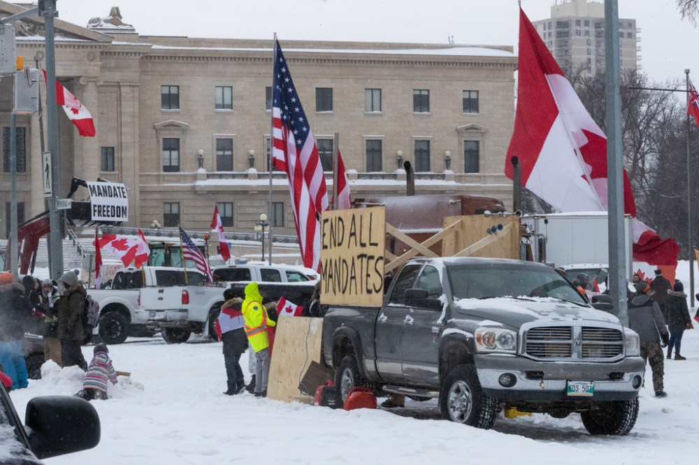Daniel Crump
Organizers of the Winnipeg anti-mandate protests are soliciting religious organizations for support. (Daniel Crump / Winnipeg Free Press files)