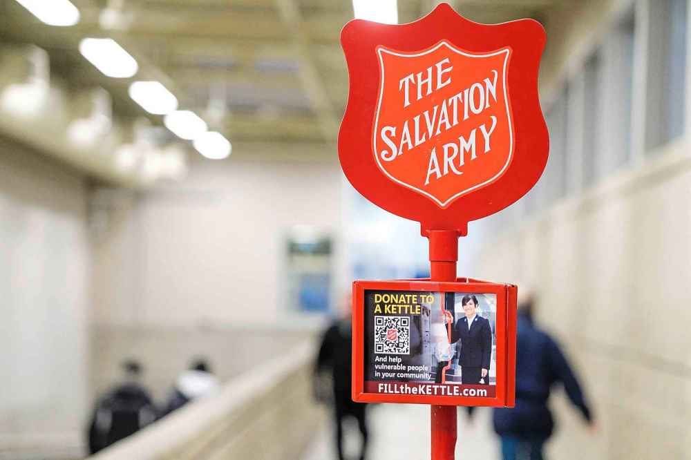 Daniel Crump / Winnipeg Free Press.
With less than a week to go until Christmas Day, The Salvation Army