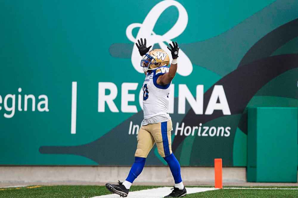 CP
Winnipeg Blue Bombers wide receiver Nic Demski (10) celebrates after a touchdown during the second half. (Kayle Neis / The Canadian Press)