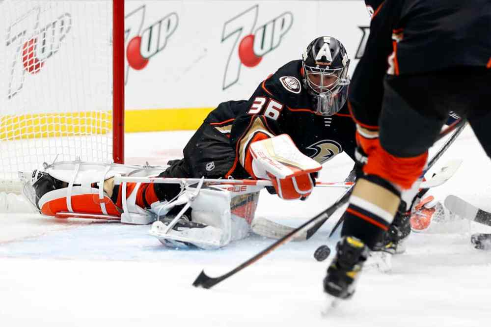 CP
Ducks goaltender John Gibson makes one of his 33 saves against the Winnipeg Jets in Anaheim, Wednesday. (AP Photo/Alex Gallardo)