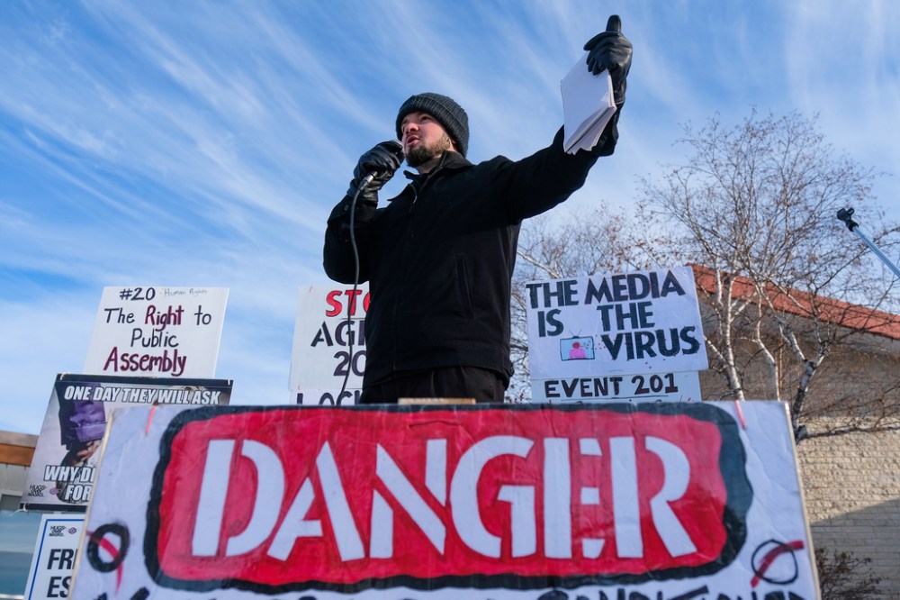 Pastor Tobias Tissen and several other religious leaders and churches challenged the province's public-health orders in court. They lost. (Daniel Crump / Winnipeg Free Press files)