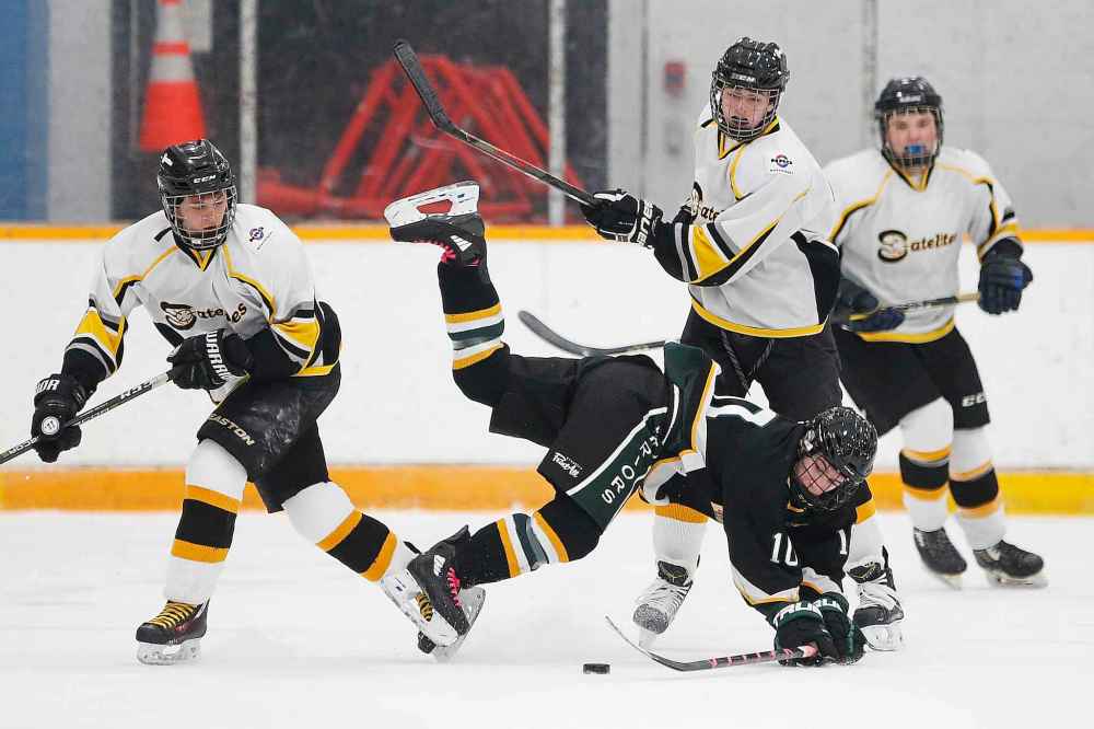 JOHN WOODS / WINNIPEG FREE PRESS
In the five-team league, every team plays each other team eight times for a 32-game schedule.