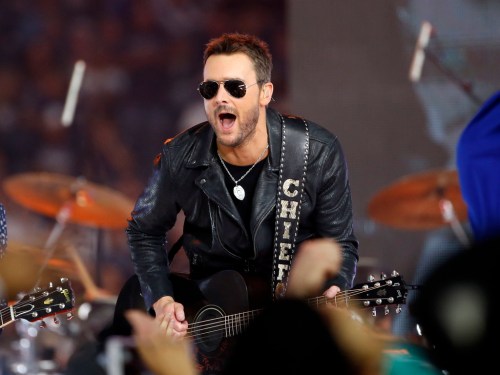 CP
Four large video walls and a lighting setup that weighs 57.6 tonnes will make sure everyone in the arena gets a good look at Nashville-based performer Eric Church. (Ron Jenkins / The Associated Press files)