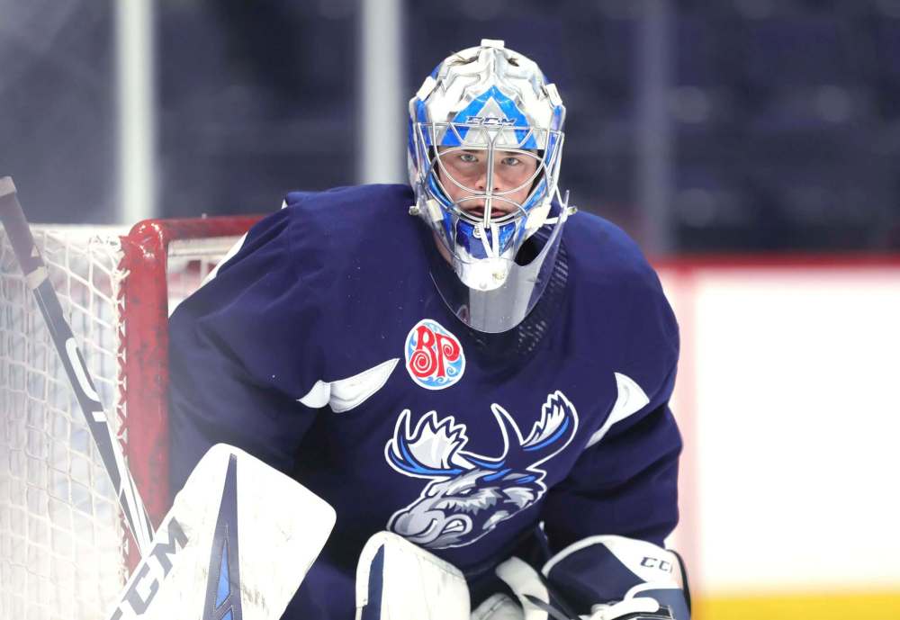 RUTH BONNEVILLE / WINNIPEG FREE PRESS FILES
Winnipeg Jets goalie Eric Comrie is the team's nominee for the 2021 Bill Masterton trophy.