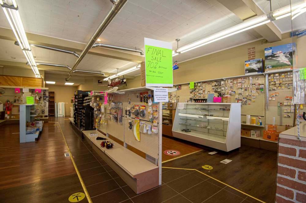 MIKE SUDOMA / WINNIPEG FREE PRESS
Customers have been flocking to Cellar Dweller to get their modelling supplies before the hobby shop's closing day.