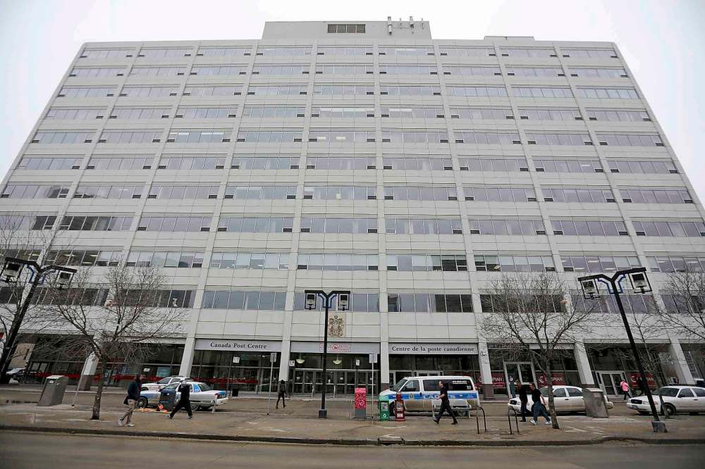 Trevor Hagan/ Winnipeg Free Press files
The office tower attached to the Winnipeg Police Headquarters building is largely vacant.