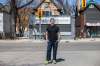Jeremy Regan, owner of Hunter & Gunn barbershop, is taking his craft to clients' yards and offering much-needed hair cuts. (Mikaela MacKenzie / Winnipeg Free Press files)