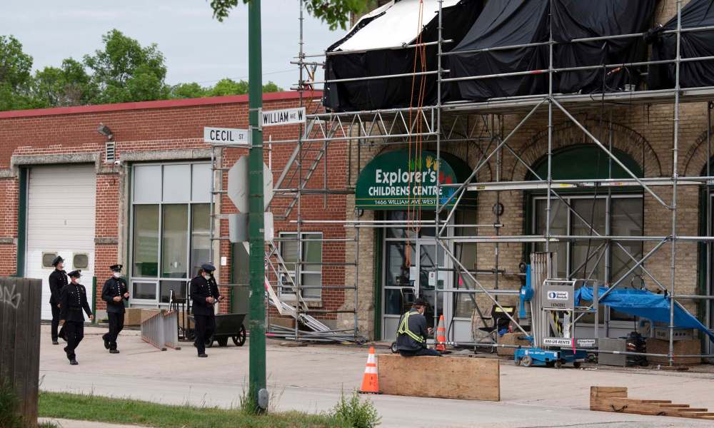 ALEX LUPUL / WINNIPEG FREE PRESS
A former fire hall, located at 1466 William Ave. W., is being utilized as a location for The Porter, which is currently being shot in Winnipeg.
