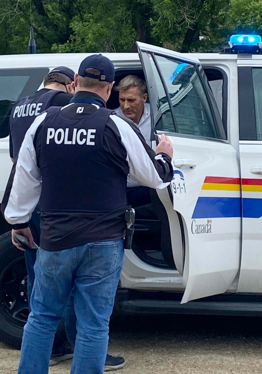 NICOLE BUFFIE / THE CARILLON
Bernier was arrested by RCMP outside St Pierre on Friday afternoon after leaving a rally on his Mad Max of Manitoba Tour.