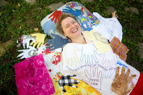 MIKE DEAL / WINNIPEG FREE PRESS
Laura Funk invited people to send her their handprints traced on fabric to be incorporated into a large covering to be used during the ordination service.
