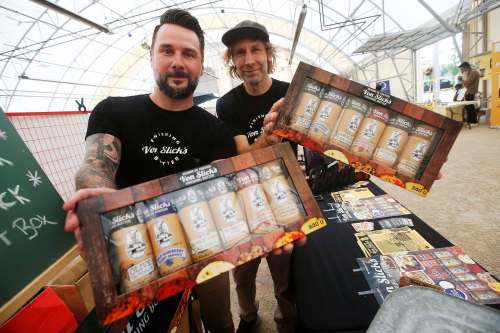 JOHN WOODS / WINNIPEG FREE PRESS
Business partners Landon Kroeker, left, and Rob Sengotta have six flavours of their Von Slick&rsquo;s Finishing Butter.
