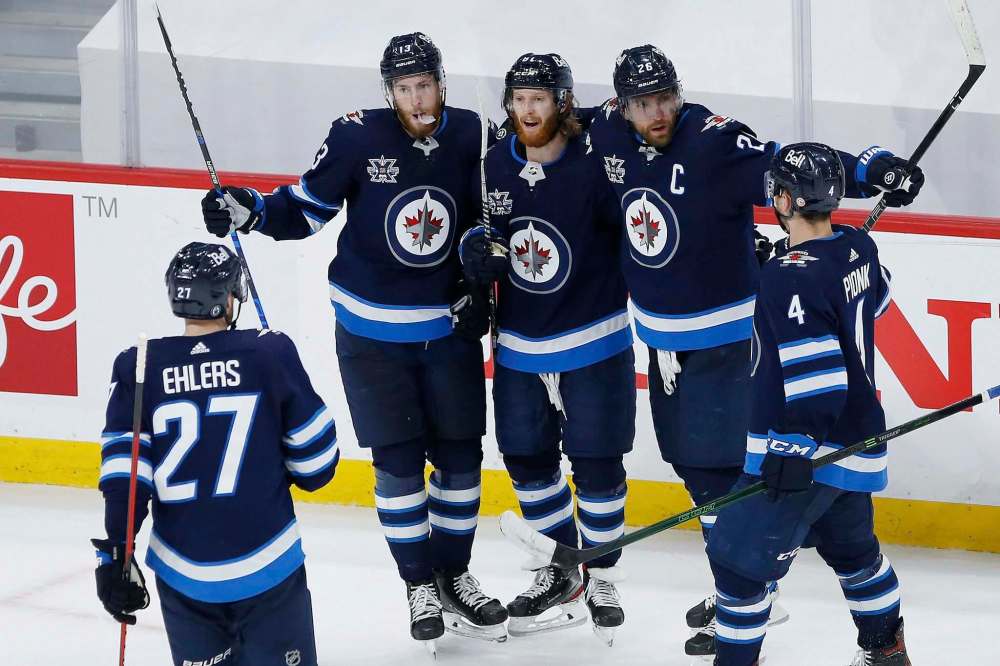 John Woods / The Canadian Press files
The Winnipeg Jets start their season Oct. 14 on the road in Anaheim.