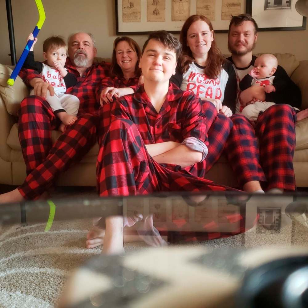 supplied
Ediger with family during Christmas, 2019.