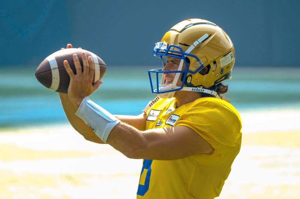 MIKE DEAL / WINNIPEG FREE PRESS
Bombers QB Zach Collaros says training camp had a different feel with all the different rules and guidelines players had to follow due to the pandemic.