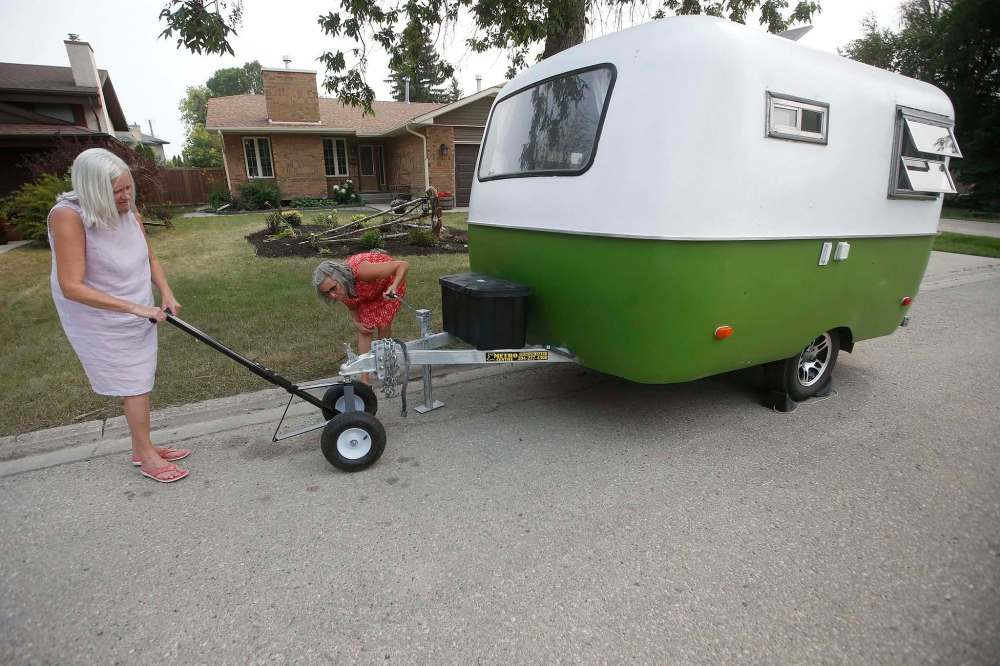 JOHN WOODS / WINNIPEG FREE PRESS
Light enough, and well-balanced enough, the Boler can be moved with a simple wheeled dolly, as McCoomas demonstrates.