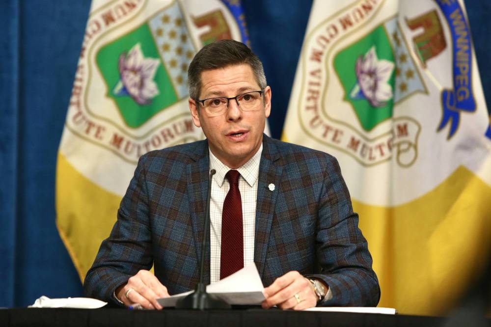 MIKE DEAL / WINNIPEG FREE PRESS
Mayor Brian Bowman has received online threats while sharing official Canadian public health guidance and encouraging people to get their shots.
