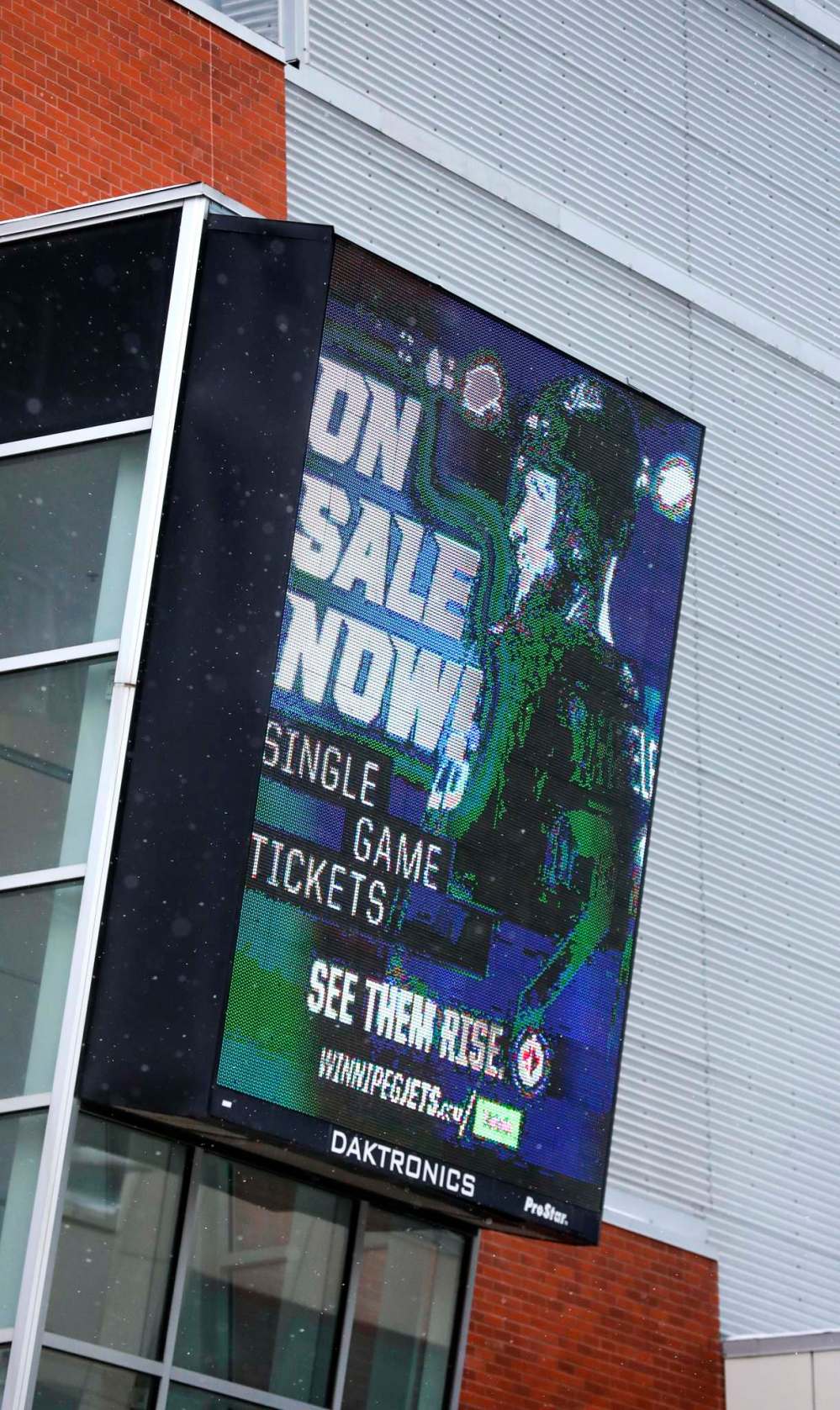 RUTH BONNEVILLE / FREE PRESS FILES
True North Sports & Entertainment announced Wednesday that all fans, event staff and employees must show proof they are double-dosed in order to gain entry to their venues, which they expect to be able to sell to 100 per cent occupancy as a result.