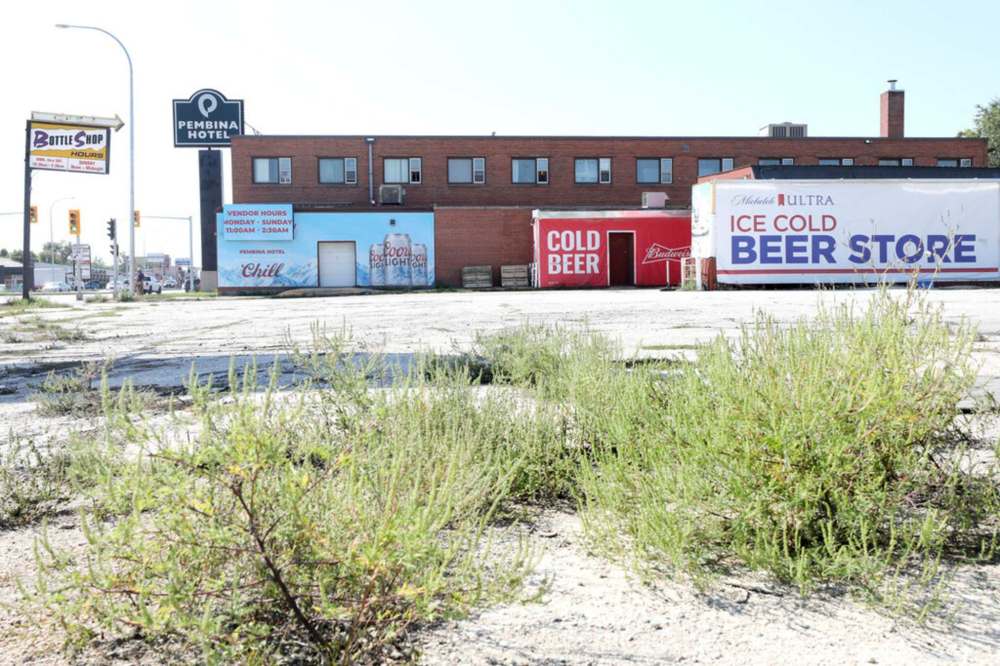 RUTH BONNEVILLE / WINNIPEG FREE PRESS
A new proposal calls for the demolition of The Pemby (aka The Pembina Hotel) and replacing it with a 12-storey mixed-use building with 226 apartments and 7,050 square feet of commercial space.