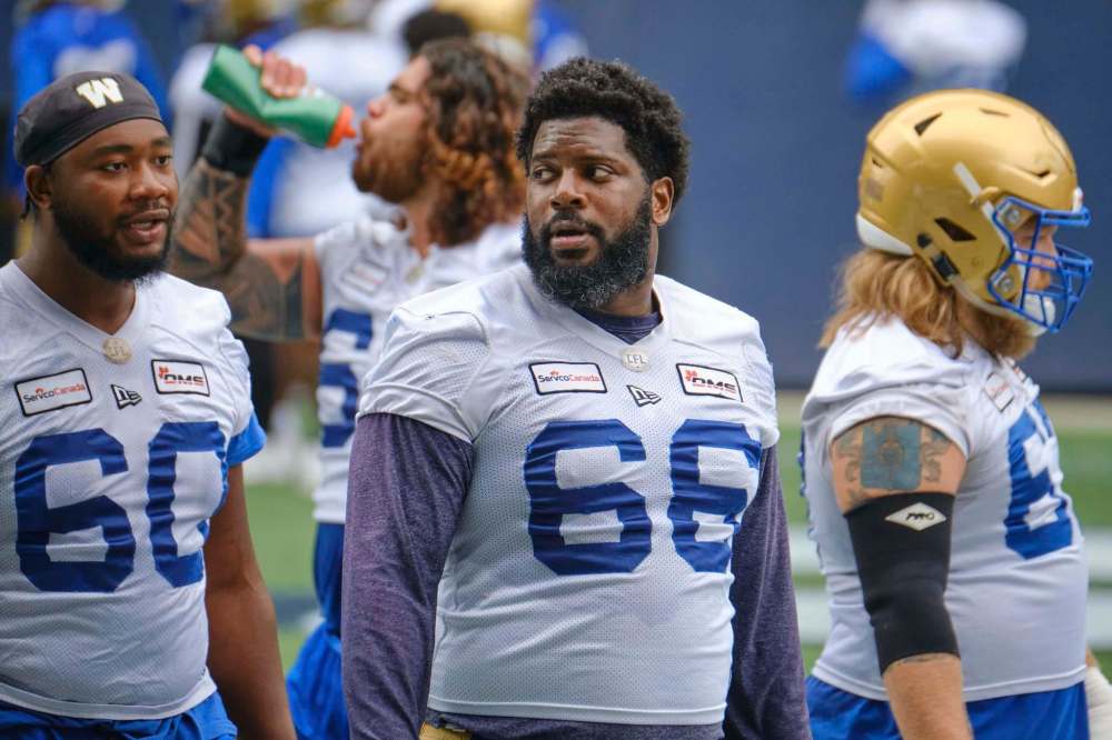 MIKE DEAL / WINNIPEG FREE PRESS
Winnipeg Blue Bombers’ Stanley Bryant (66) during practice at IG Field Thursday.