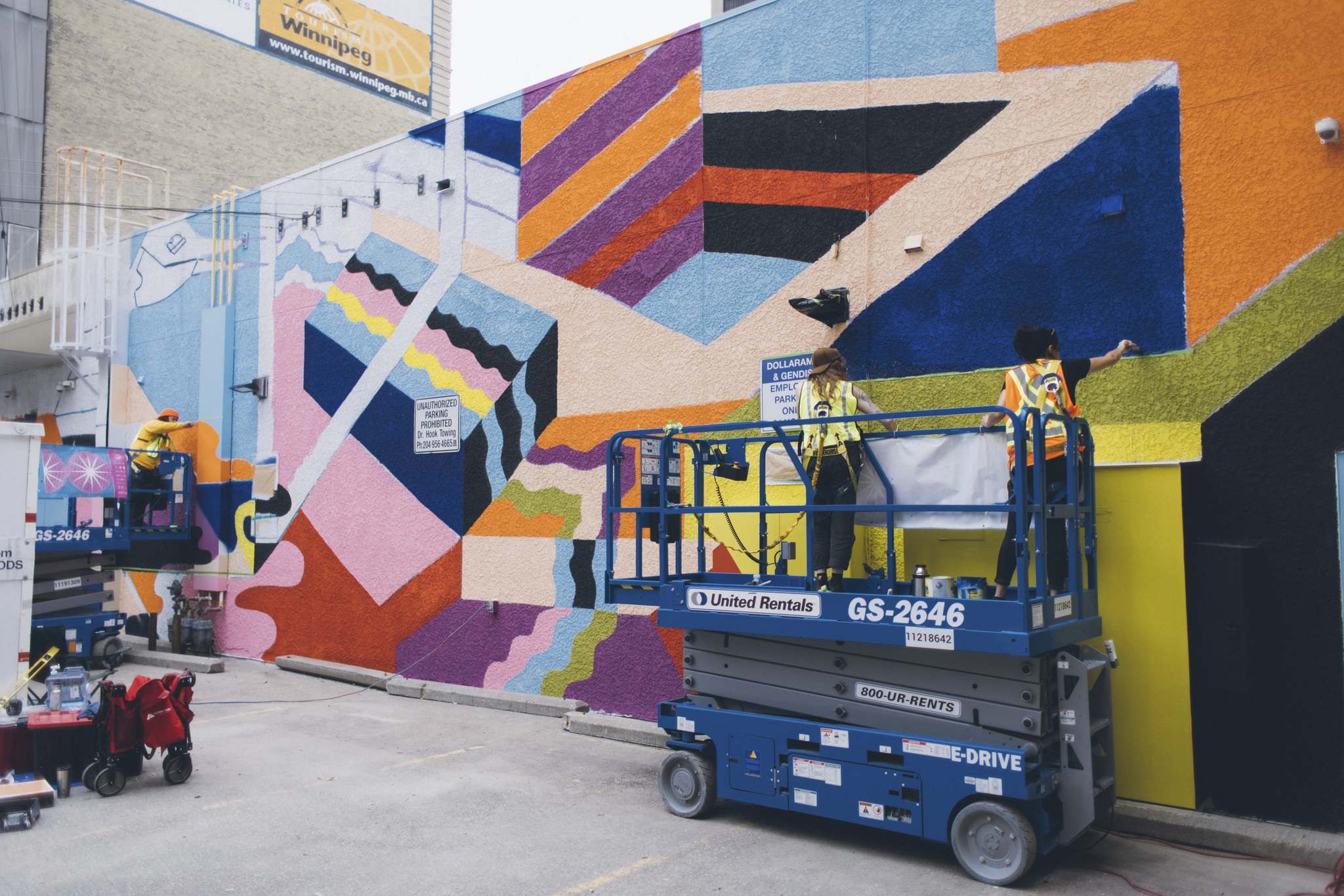 The walls are alive Winnipeg Free Press