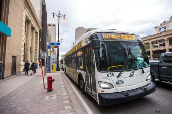 Only 80 per cent of Amalgamated Transit Union Local 1505 members have received the two doses required to be fully vaccinated. (Mikaela MacKenzie / Winnipeg Free Press files)