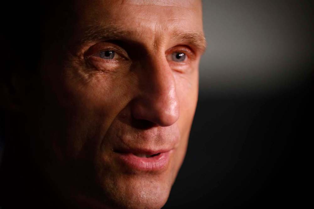 JOHN WOODS / WINNIPEG FREE PRESS FILES
Assistant coach for the Winnipeg Jets, Jamie Kompon, spent training camp at home in California with his wife Tina while she fights breast cancer.