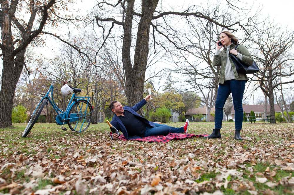 Daniel Crump / Winnipeg Free Press files
Lida Szkwarek (Lucy) and Johnathon Kirby (Ben) recreate a scene from Manitoba Opera’s production of The Telephone.
