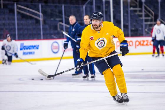 MIKAELA MACKENZIE / WINNIPEG FREE PRESSBlake Wheeler wearing a yellow jersey, a colour reserved for players not yet ready for contact.