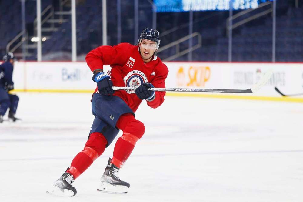 MIKAELA MACKENZIE / WINNIPEG FREE PRESS
Jets defenceman Brenden Dillon says the team is at its best when they’re attacking quickly and getting pucks to the net.