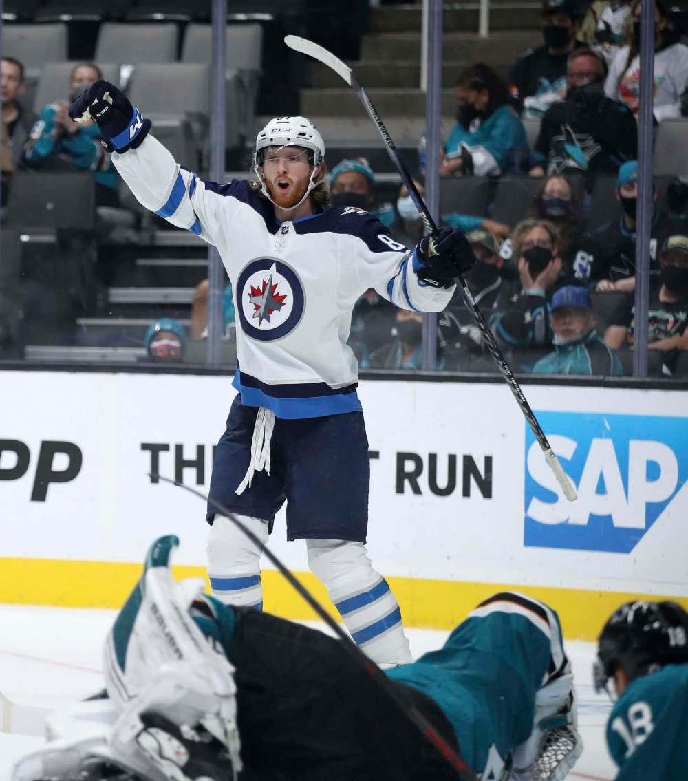 TREVOR HAGAN / WINNIPEG FREE PRESS FILES
Kyle Connor now occupies the sweet spot on the Jets power play once occupied by high-scoring Patrik Laine.