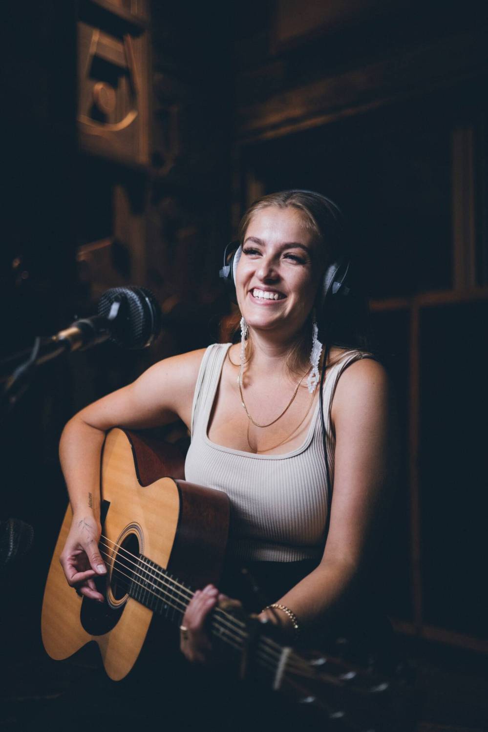 Buio Asiss / BNB STUDIOS
‘We need more people to step aside and open doors,’ says Ila Barker, an Anishinaabe singer-songwriter from Berens River First Nation who just joined Good + Plenty Producer’s Club.