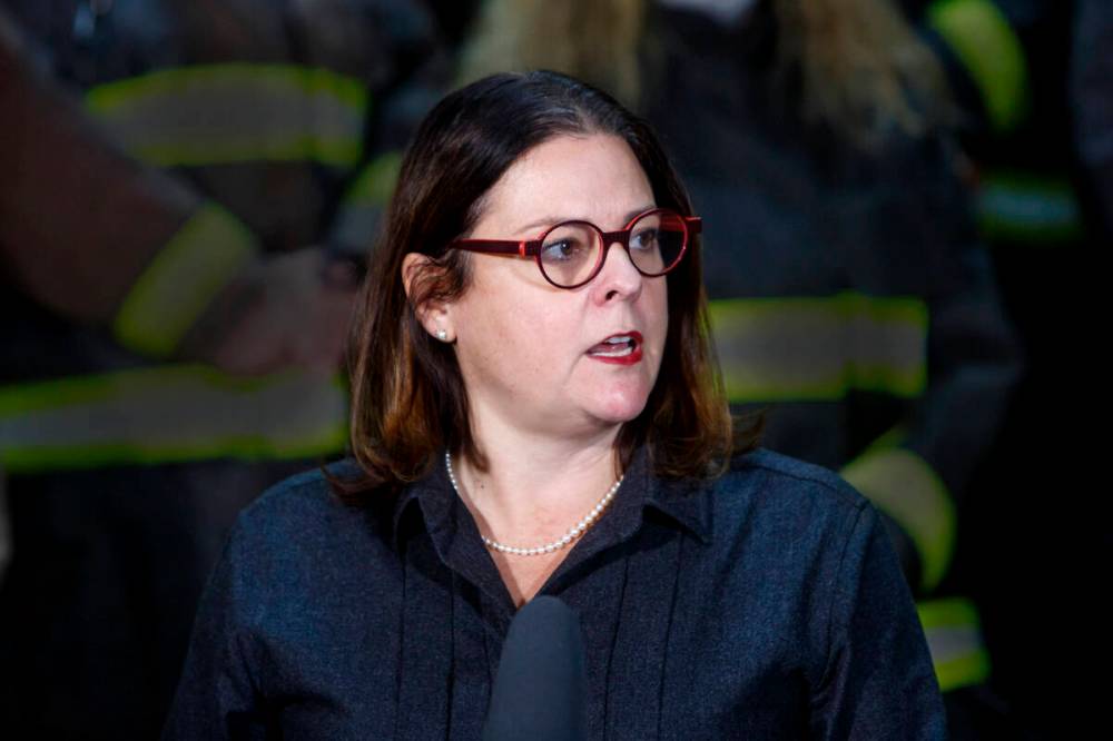 MIKE DEAL / FREE PRESS FILESPremier Heather Stefanson refused to bring in more stringent public orders prior to Christmas to slow the spread of the Omicron variant and reduce the impact on hospitals.