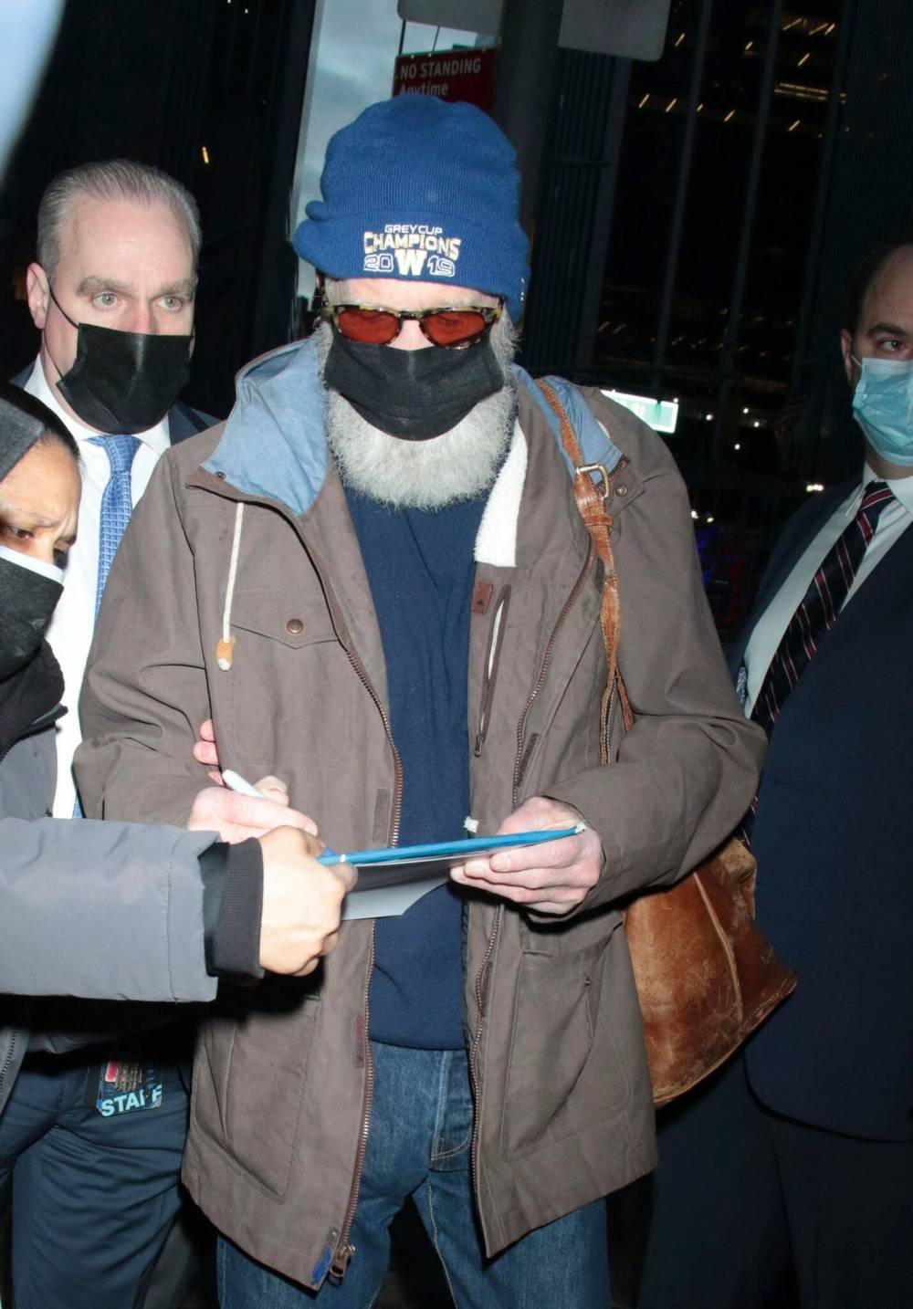 ROGER WONG / INSTARimages.com
David Letterman kept his noggin warm with a Blue Bombers tuque during a visit to Late Night With Seth Meyers.